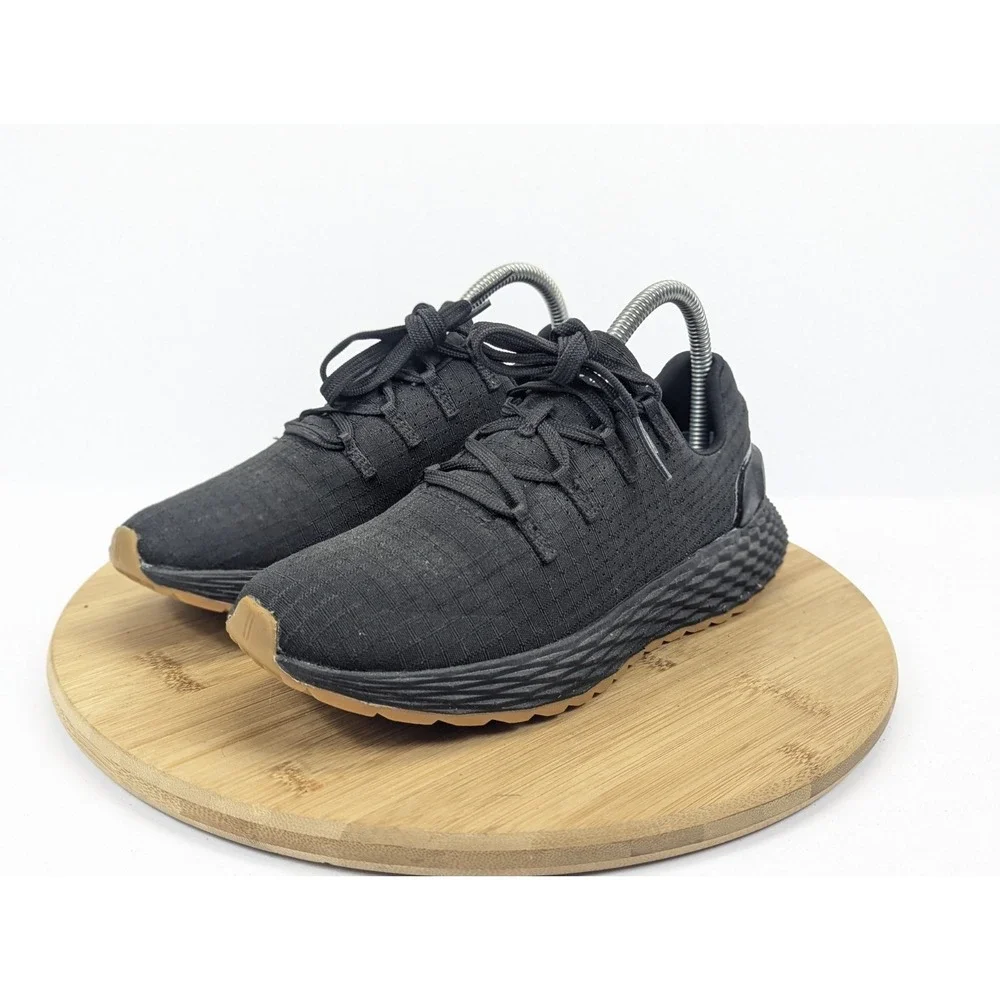No Bull Knit Trainer Shoes Womans 7 Black Gum Running All day Gym Workout